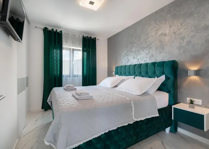 Lux Penthouse Panoramic View With Jacuzzi Apartamento *