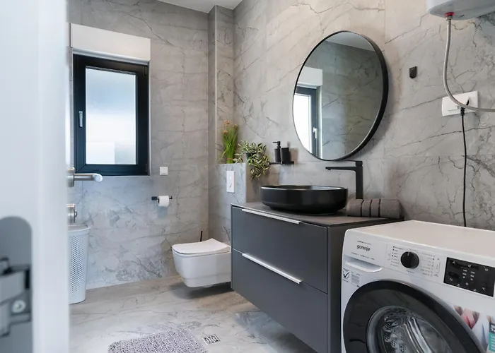 Lux Penthouse Panoramic View With Jacuzzi Apartamento Makarska