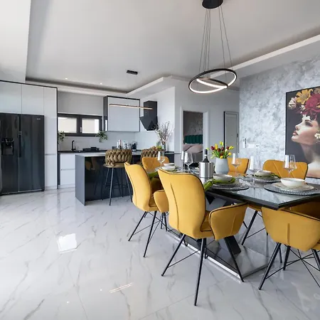 Lux Penthouse Panoramic View With Jacuzzi *