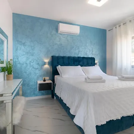 Lux Penthouse Panoramic View With Jacuzzi Makarska