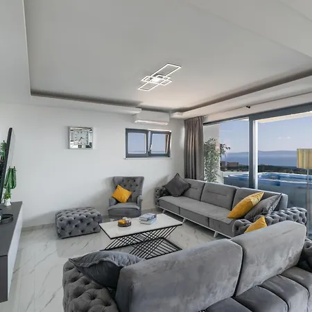 Lux Penthouse Panoramic View With Jacuzzi * Makarska