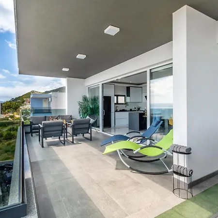 Lux Penthouse Panoramic View With Jacuzzi Apartament Makarska