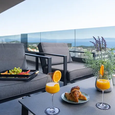 Lux Penthouse Panoramic View With Jacuzzi Apartamento