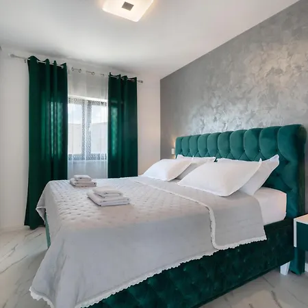 Lux Penthouse Panoramic View With Jacuzzi Apartamento *