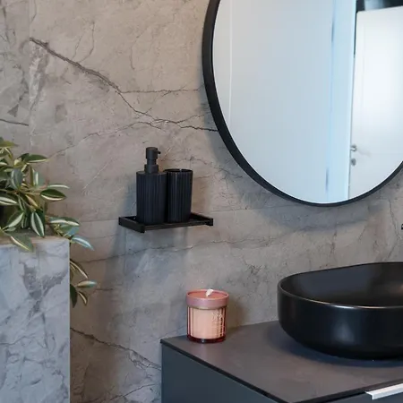Lux Penthouse Panoramic View With Jacuzzi Apartamento Makarska