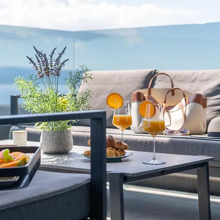 Апартаменты Lux Penthouse Panoramic View With Jacuzzi