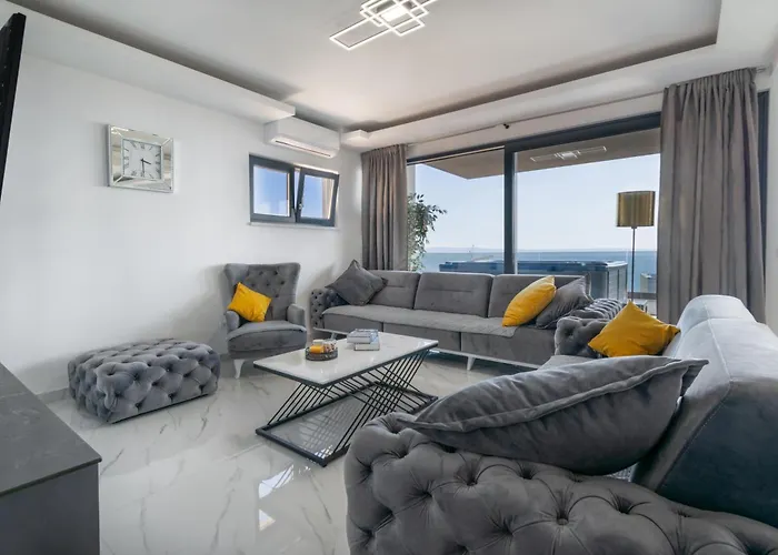 Lux Penthouse Panoramic View With Jacuzzi Апартаменты